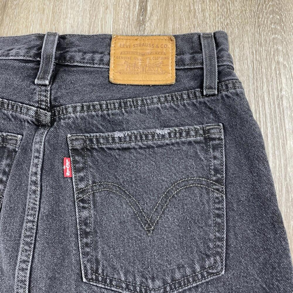 Levi’s Premium Black Denim Skirt W24 Raw Hem Grunge Chain PC9 34963-0027 - Picture 15 of 16